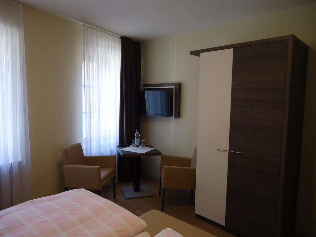 Gasthaus Huwer Bernkastel-Kues Room photo